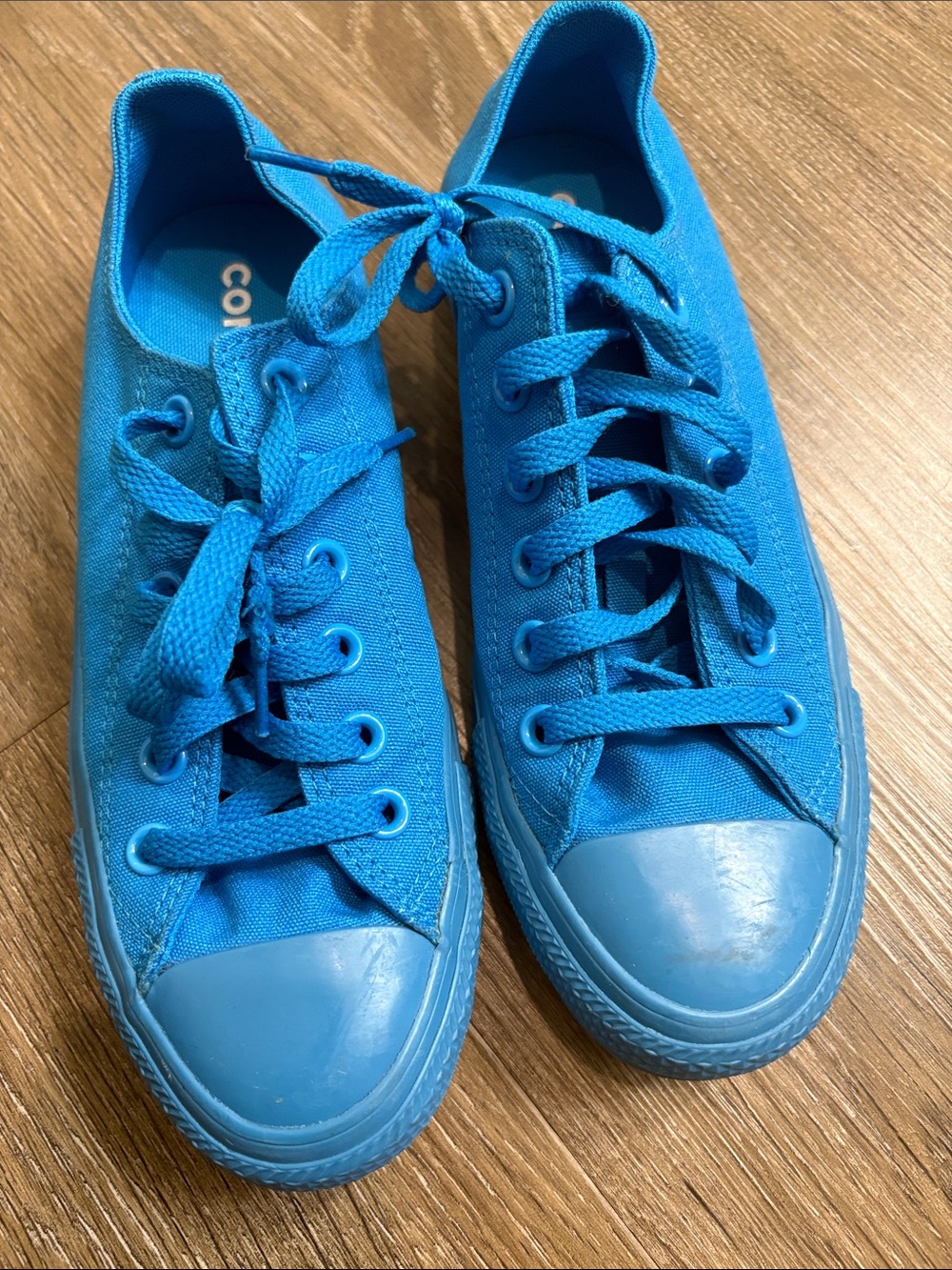 Converse “Spray Paint Blue” Sneakers W 6.5/ M 4.5